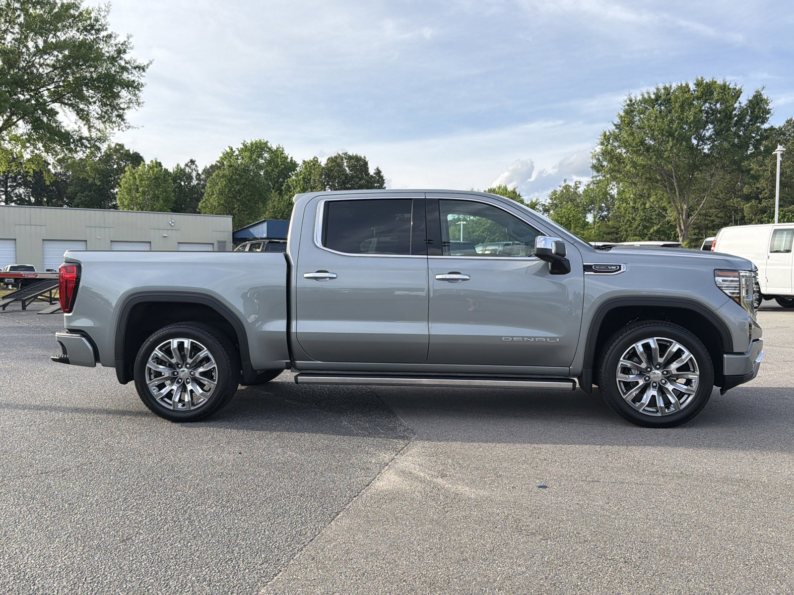Used 2026 GMC Sierra 1500 Denali AWD/4WD image 13