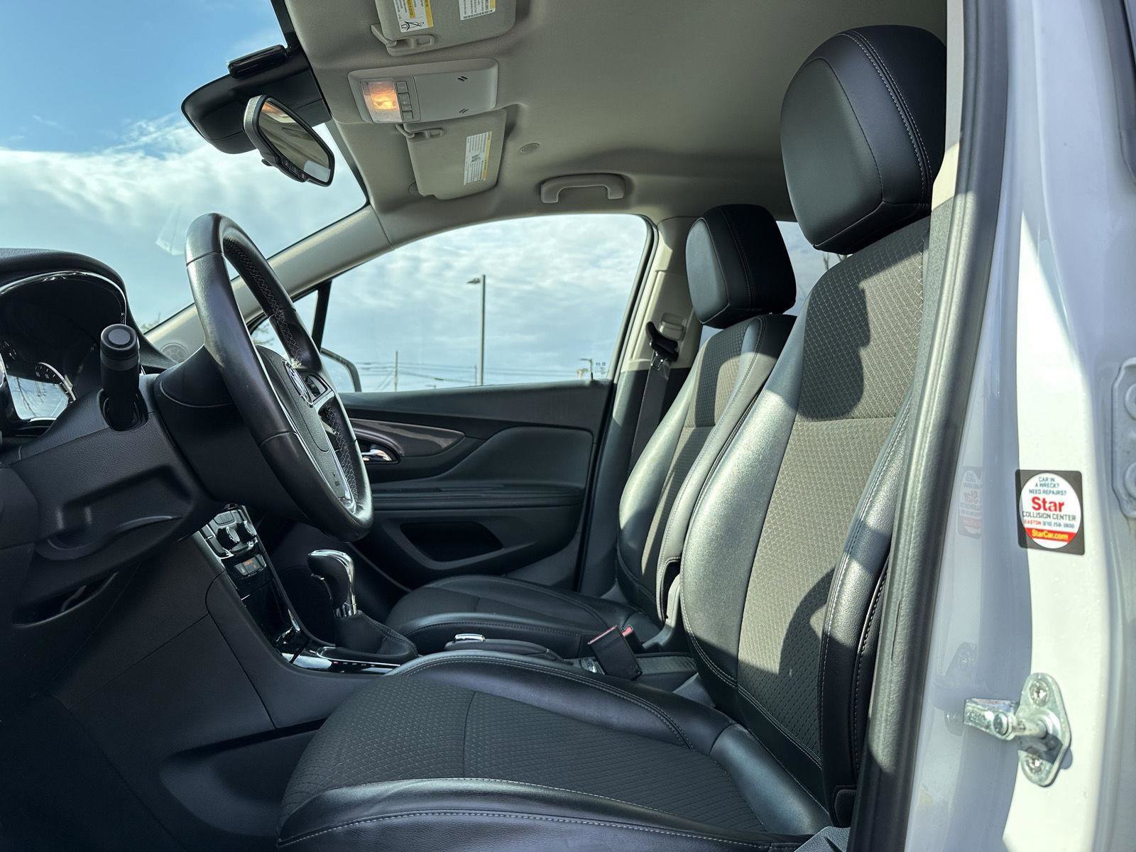 Used 2020 Buick Encore Preferred image 11