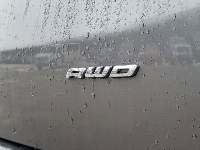 Used 2024 Ford Edge SEL w/ Sport Appearance Package image 7