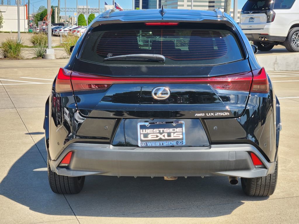 Used 2024 Lexus UX 250h AWD w/ Premium Package image 6