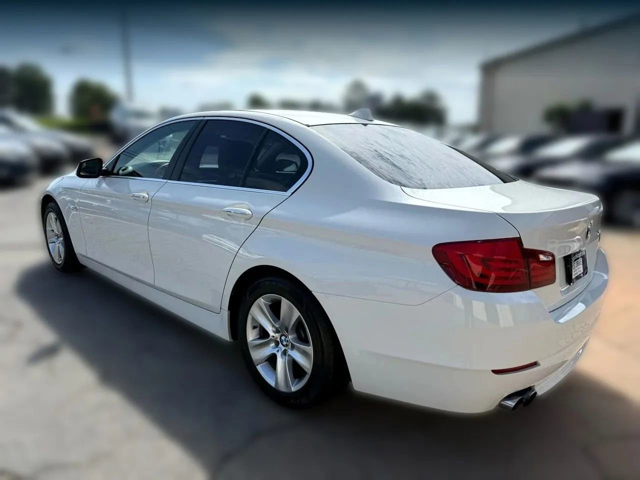 Used 2013 BMW 528i Sedan image 4