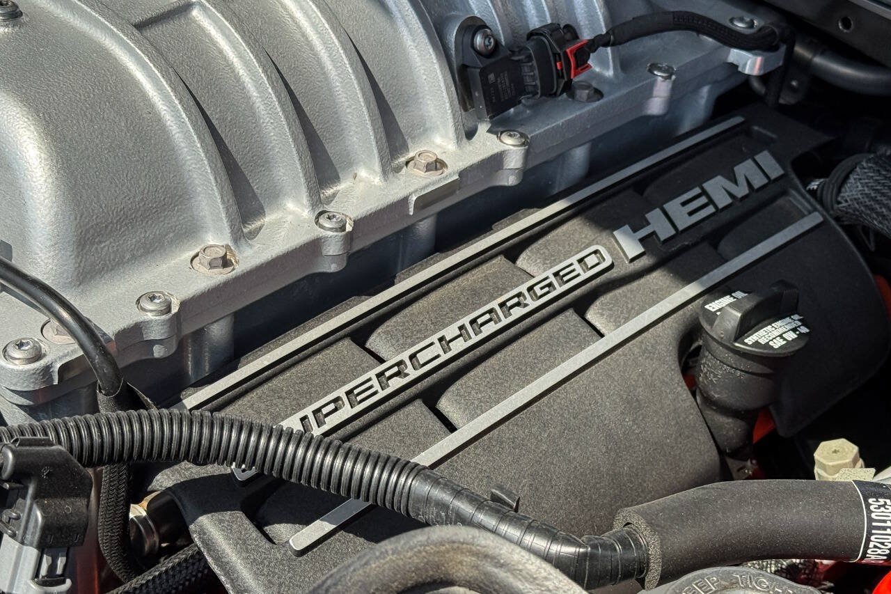Used 2023 Dodge Challenger SRT Hellcat RWD image 8