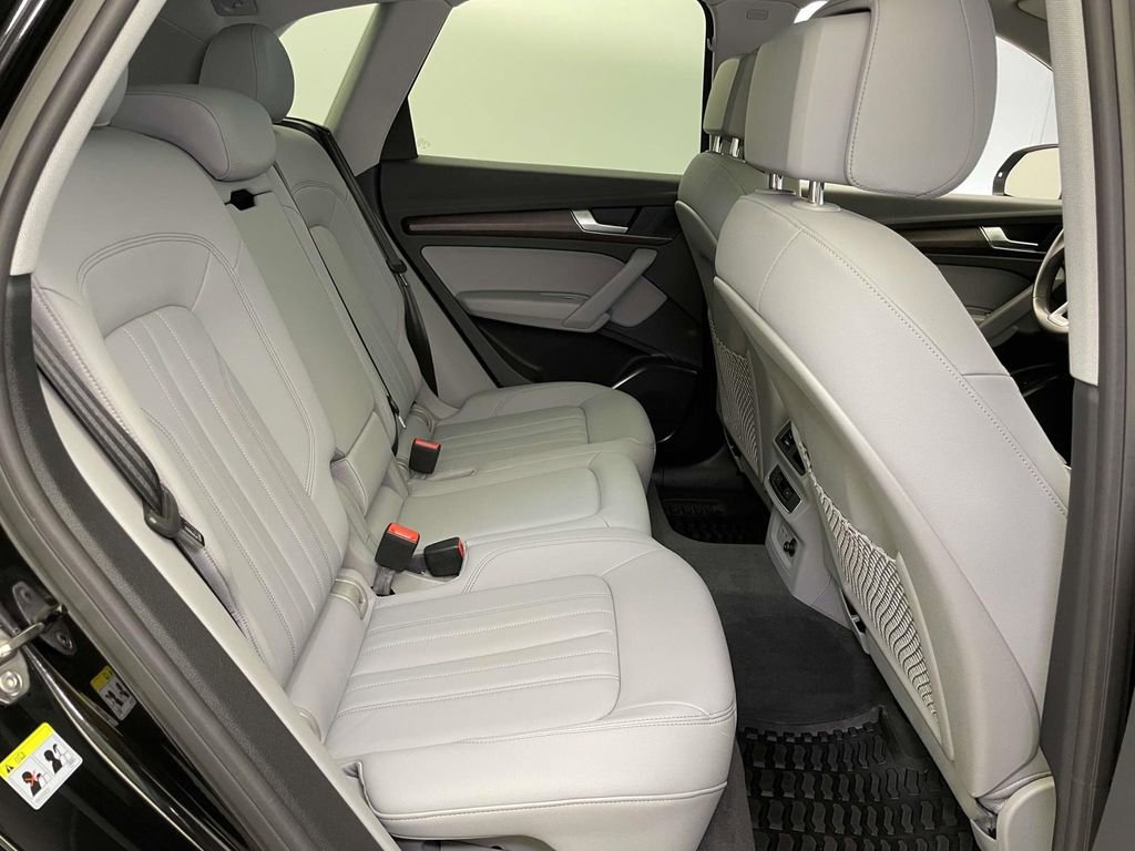 Certified 2022 Audi Q5 2.0T Premium w/ Convenience Package image 22
