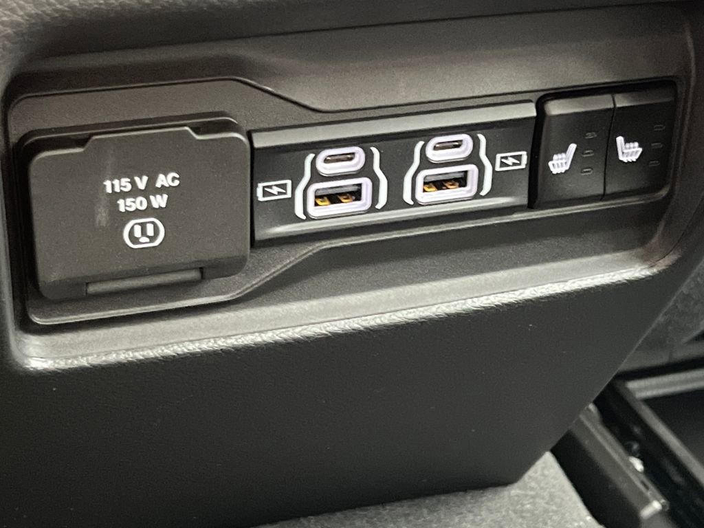 New 2025 Jeep Grand Cherokee Limited w/ Black Appearance Package image 20