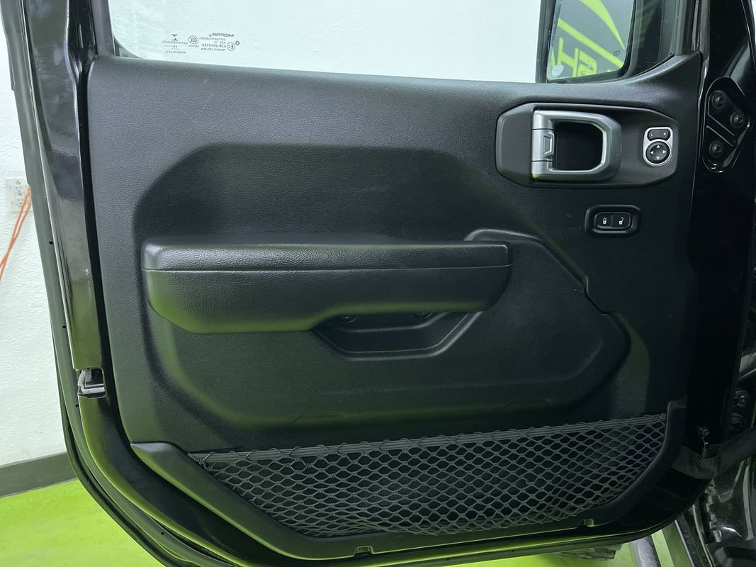 Used 2019 Jeep Wrangler Rubicon w/ LED Lighting Group image 17