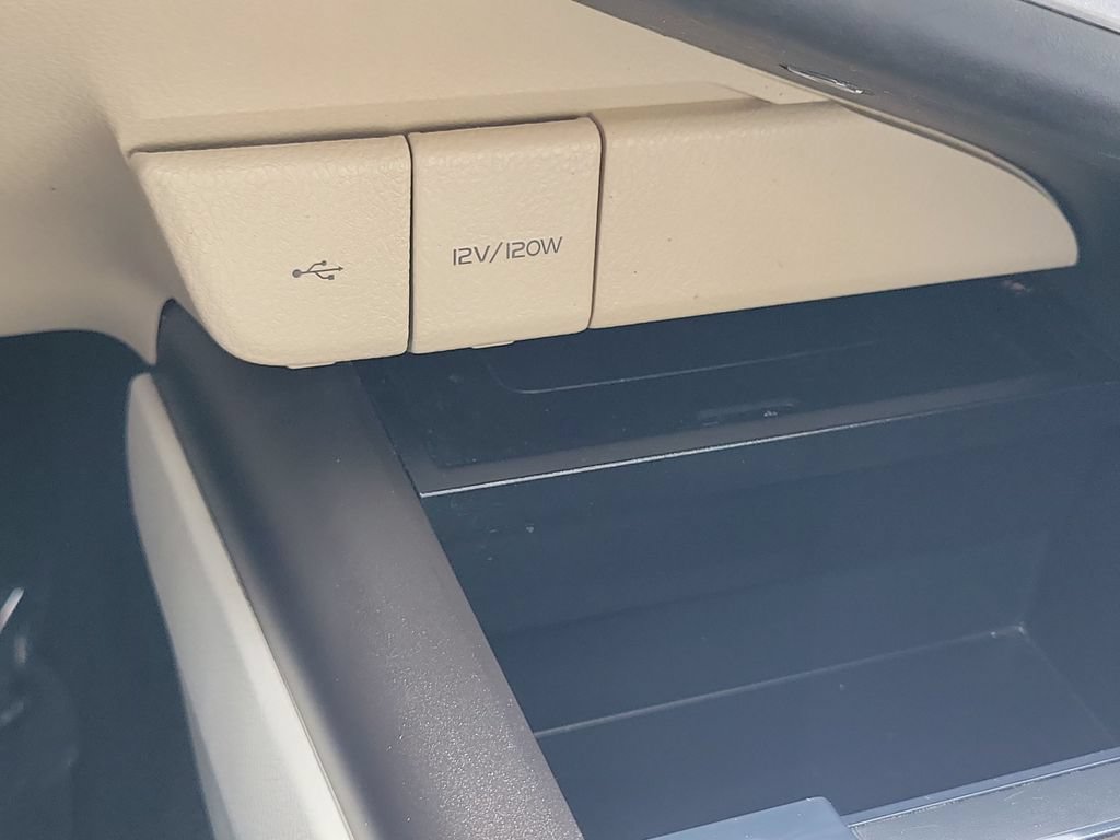 Used 2021 Toyota Camry XLE w/ Navigation Package FWD image 20