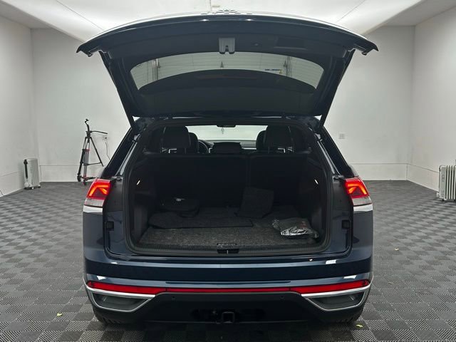 Used 2023 Volkswagen Atlas Cross Sport SEL image 18