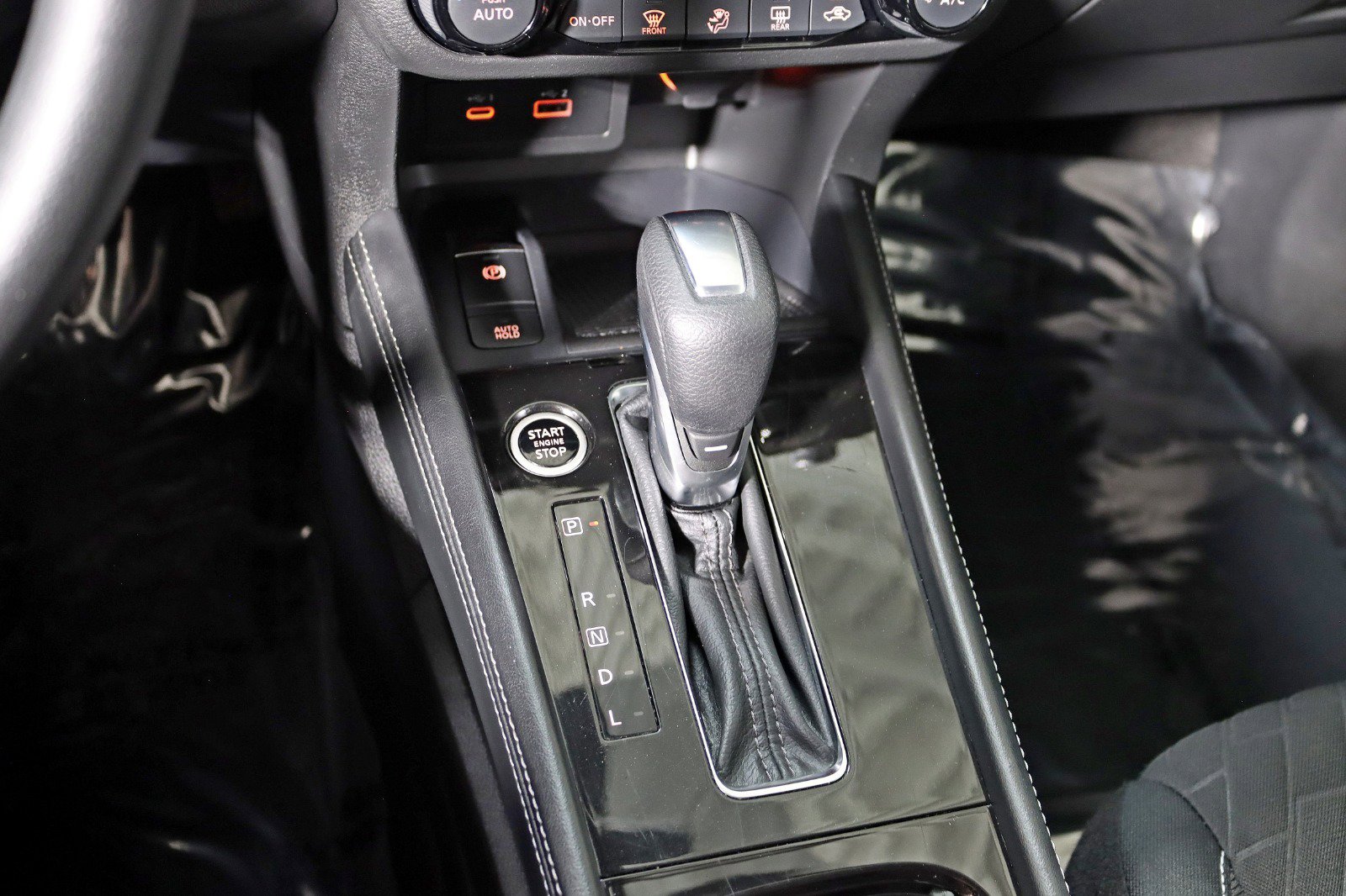 Used 2022 Nissan Kicks SV image 19