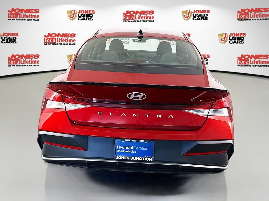 Certified 2025 Hyundai Elantra Sport FWD image 14