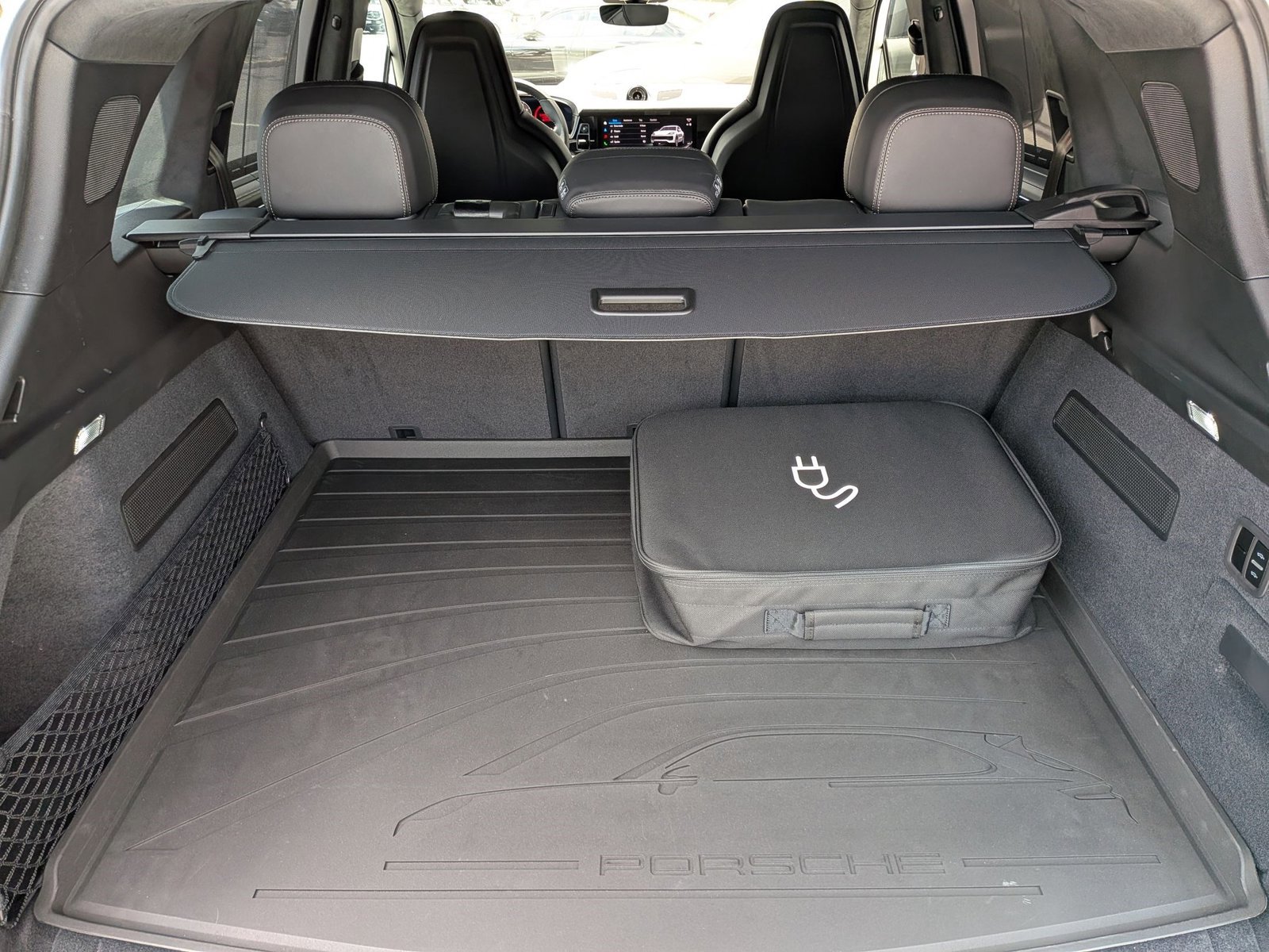 New 2026 Porsche Cayenne Turbo image 24