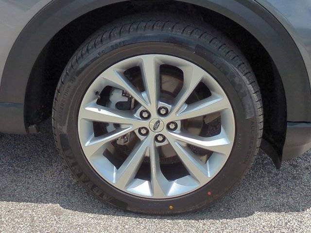 Used 2023 Ford Explorer Platinum w/ Technology Package AWD/4WD image 11