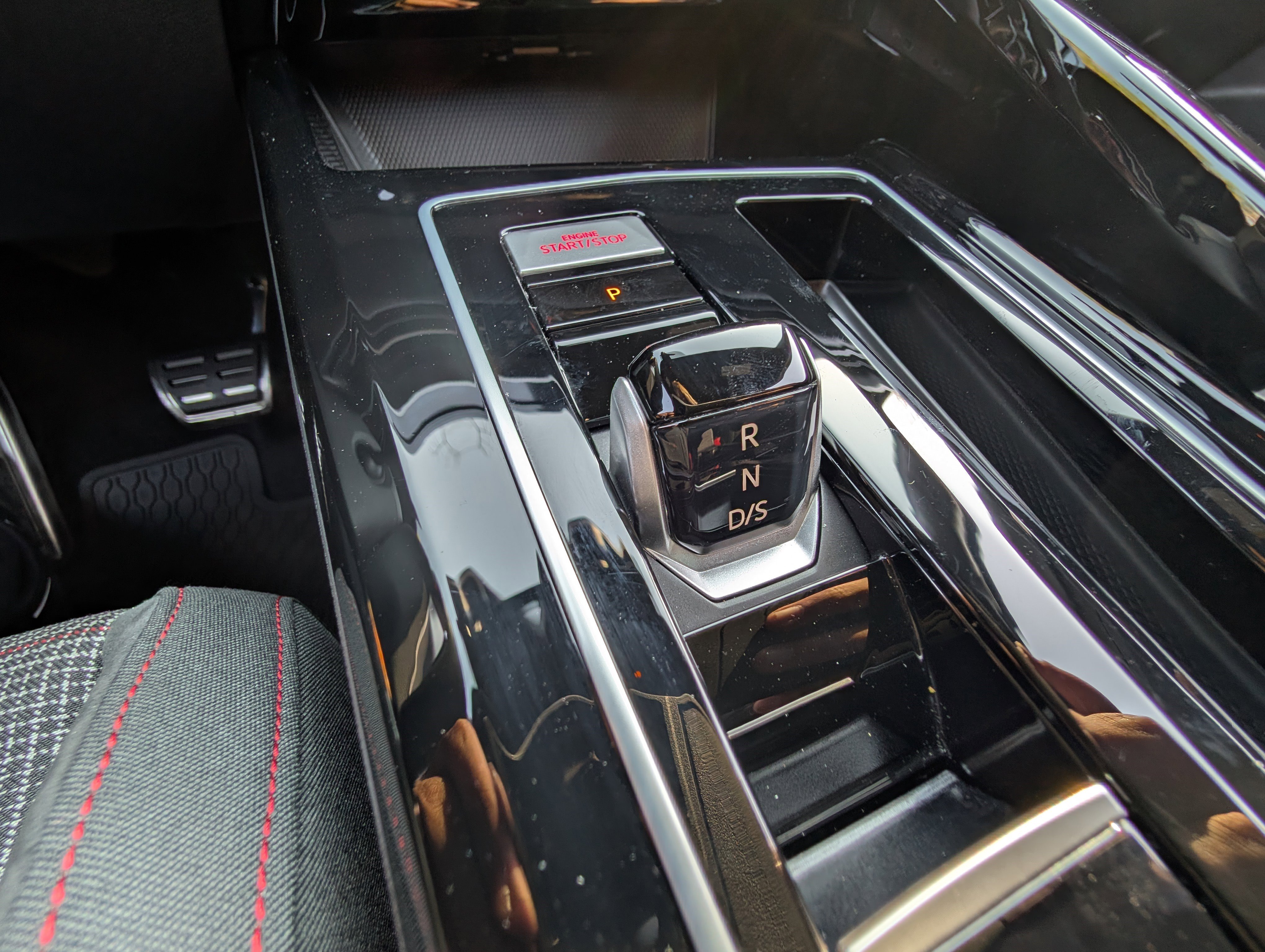 Used 2024 Volkswagen GTI S image 29