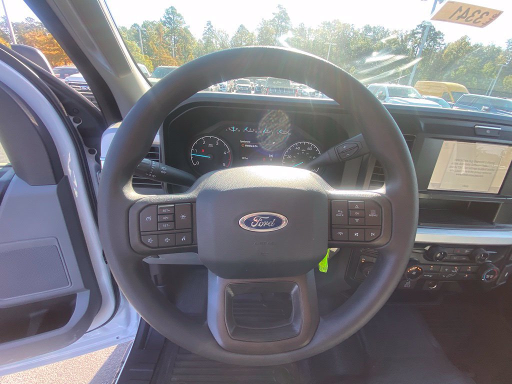 New 2026 Ford F350 XL w/ XL Chrome Package AWD/4WD image 13