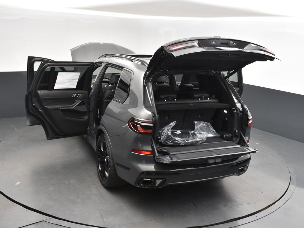 New 2026 BMW X7 xDrive40i w/ Executive Package image 51
