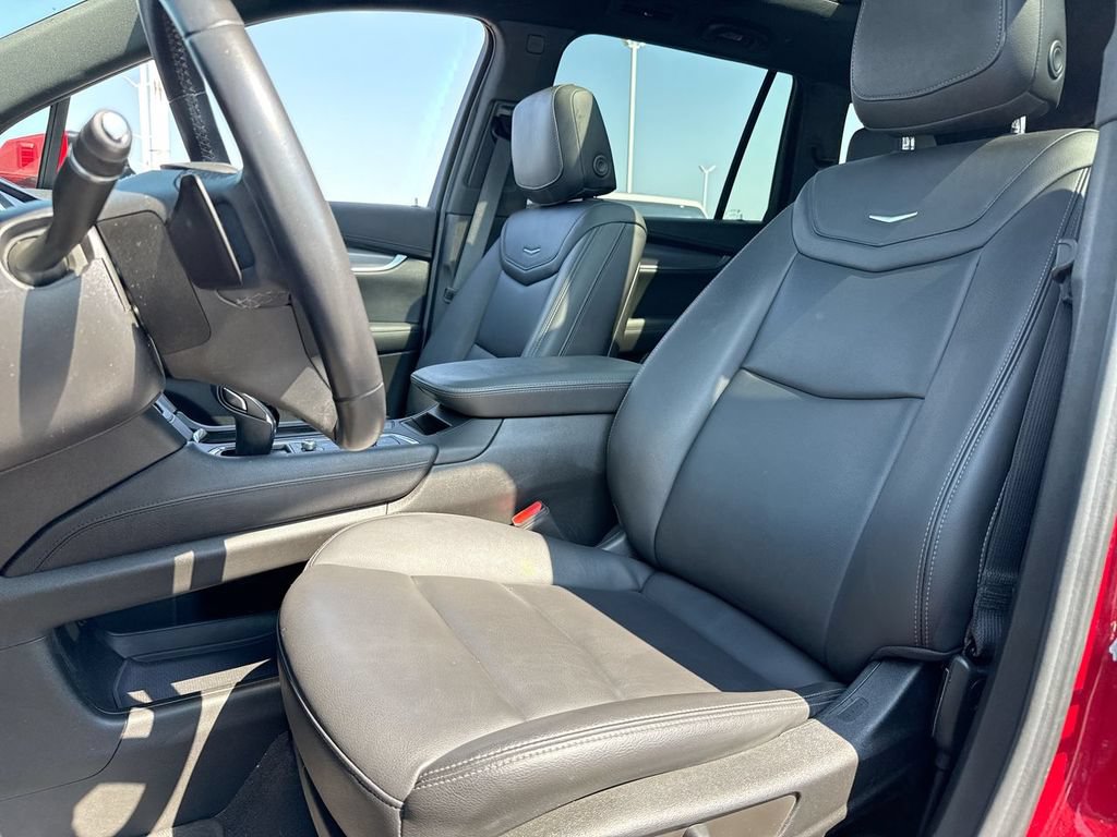 Used 2023 Cadillac XT6 Luxury AWD/4WD image 11