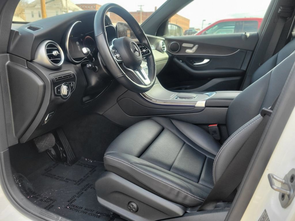 Certified 2022 Mercedes-Benz GLC 300 4MATIC image 18
