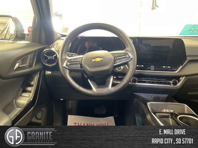 Used 2025 Chevrolet Equinox LT w/ Convenience Package II image 12