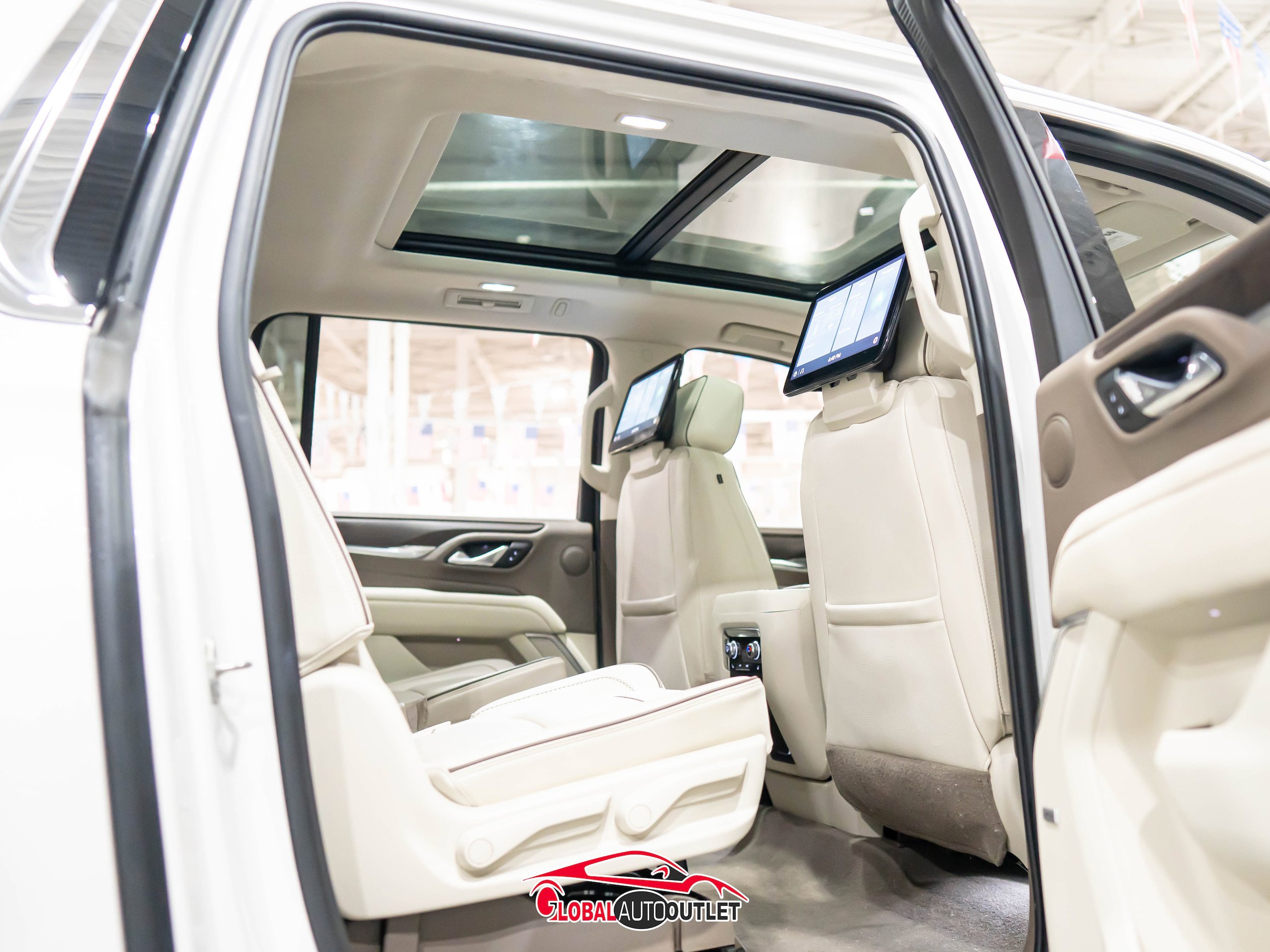 Used 2021 GMC Yukon XL Denali w/ Denali Ultimate Package AWD/4WD image 19