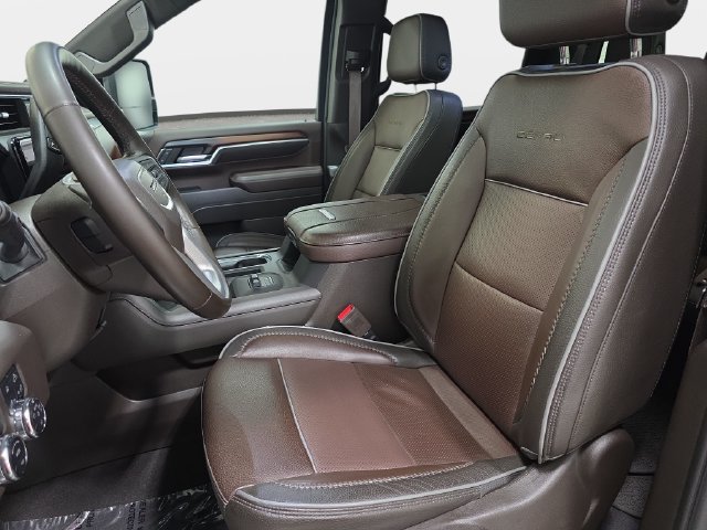 Used 2024 GMC Sierra 2500 Denali w/ Technology Package AWD/4WD image 13