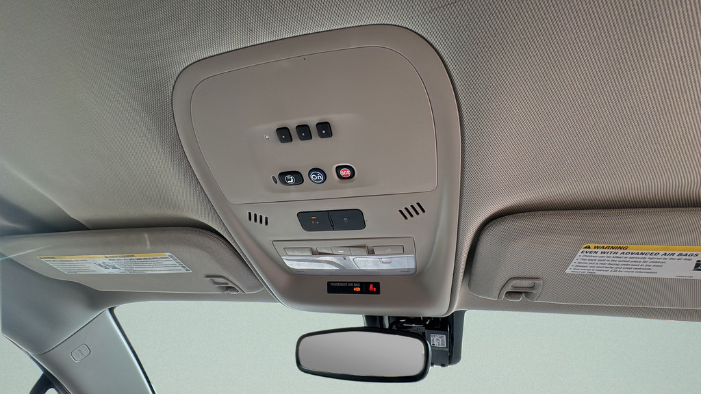 Used 2014 Chevrolet Volt w/ Enhanced Safety Package 1 FWD image 19