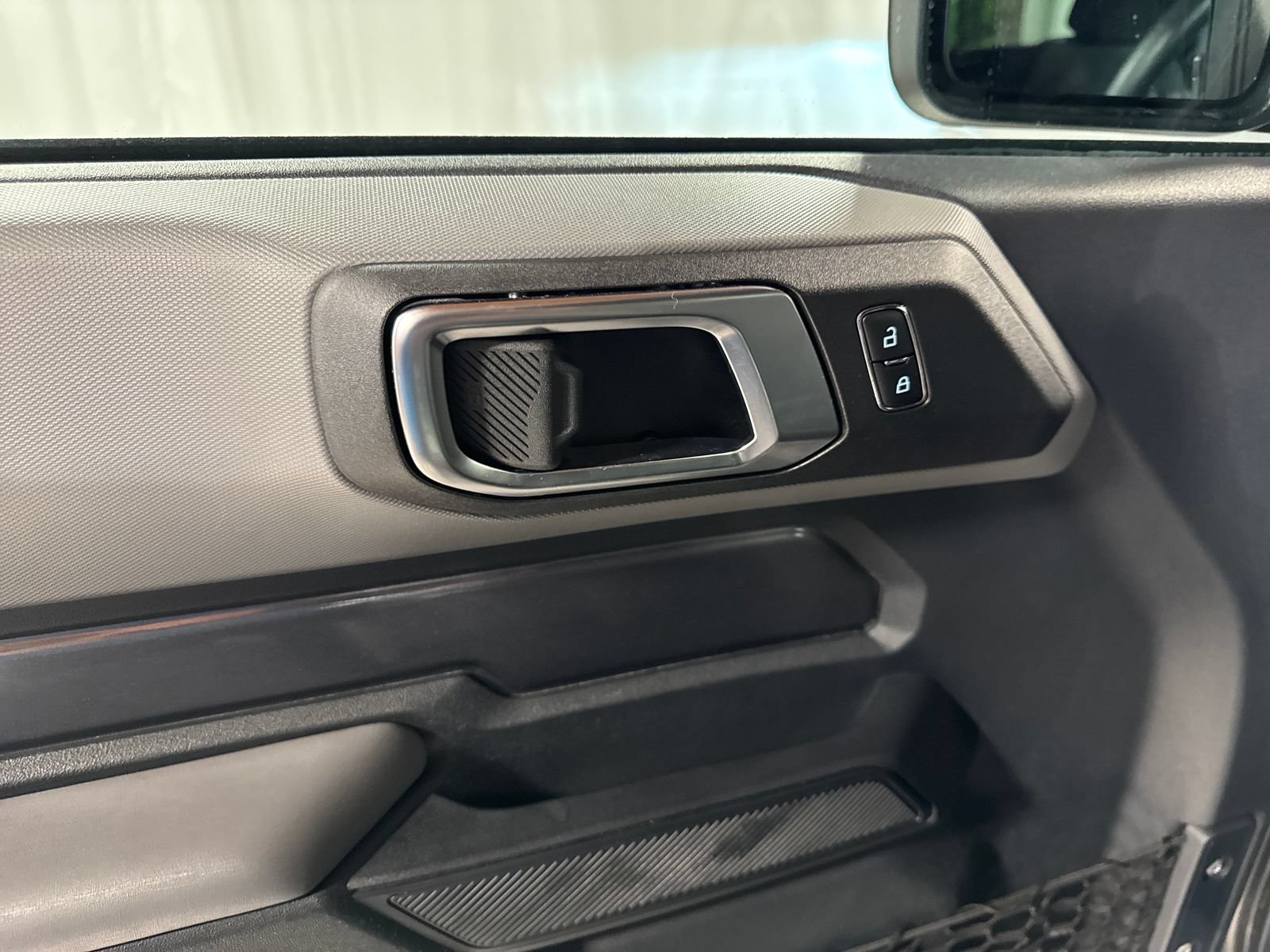 Used 2023 Ford Bronco Big Bend AWD/4WD image 16