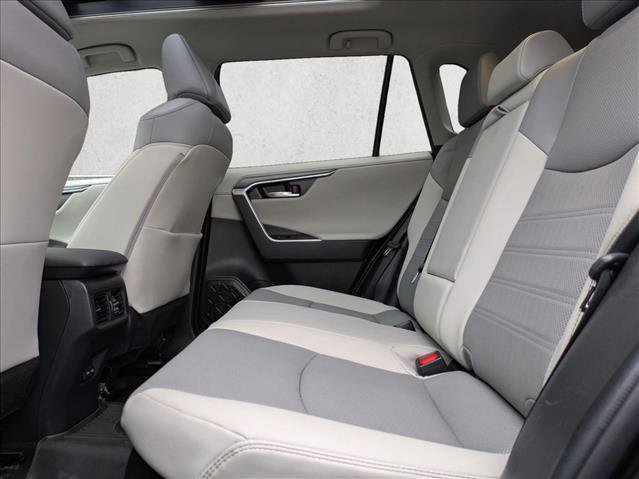 Used 2022 Toyota RAV4 Limited image 19