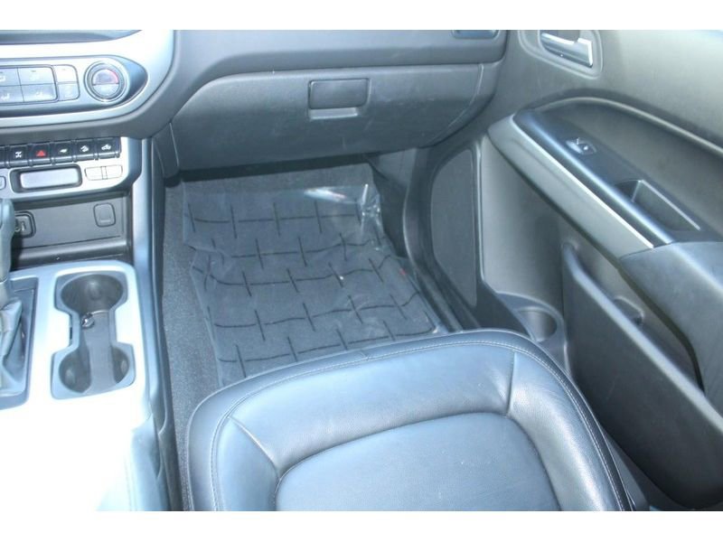 Used 2019 Chevrolet Colorado ZR2 w/ ZR2 Dusk Special Edition image 17