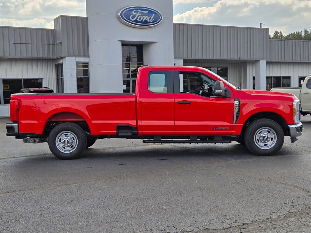 New 2025 Ford F250 XL RWD image 3