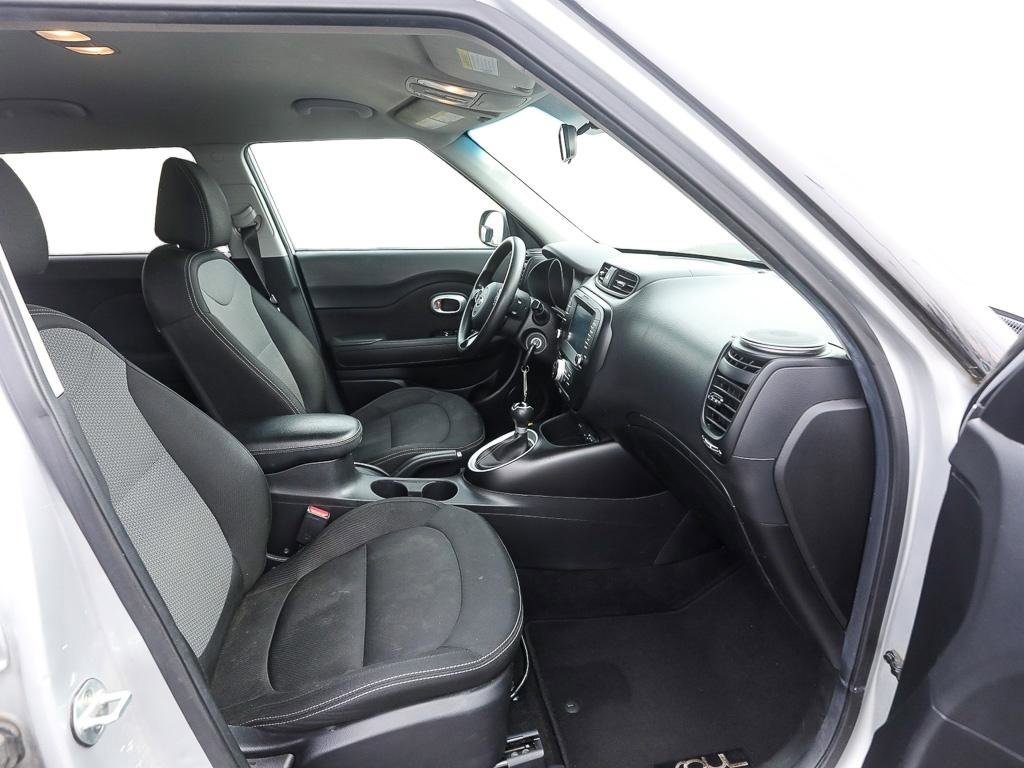 Used 2018 Kia Soul + image 21