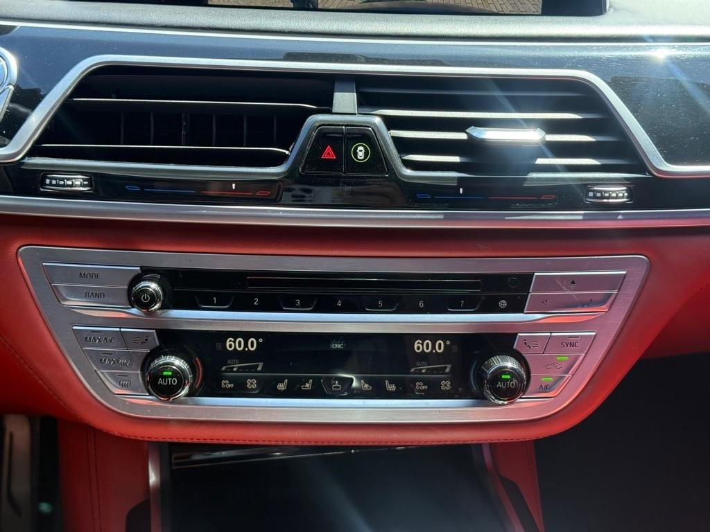 Used 2017 BMW 750i 750i Sedan image 20