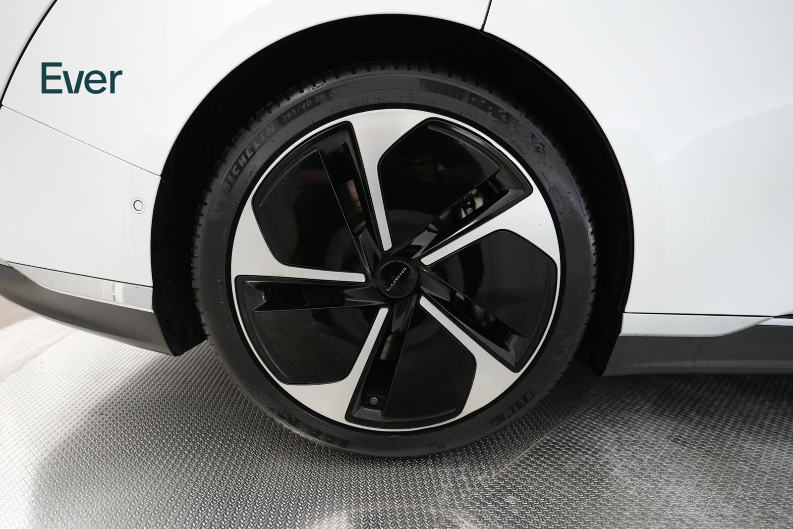 Used 2024 Lucid Air Touring AWD/4WD image 21