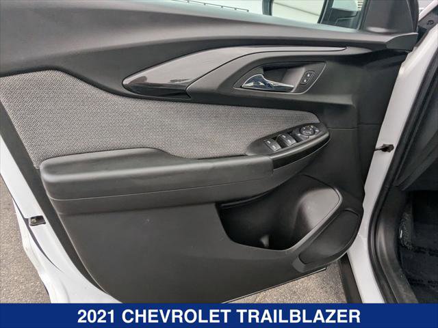 Used 2021 Chevrolet TrailBlazer LT w/ Convenience Package image 10