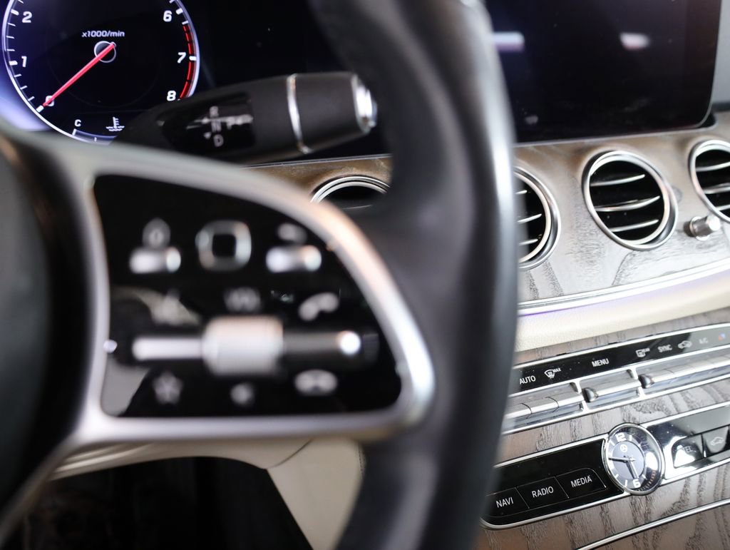 Used 2020 Mercedes-Benz E 350 4MATIC Sedan image 19