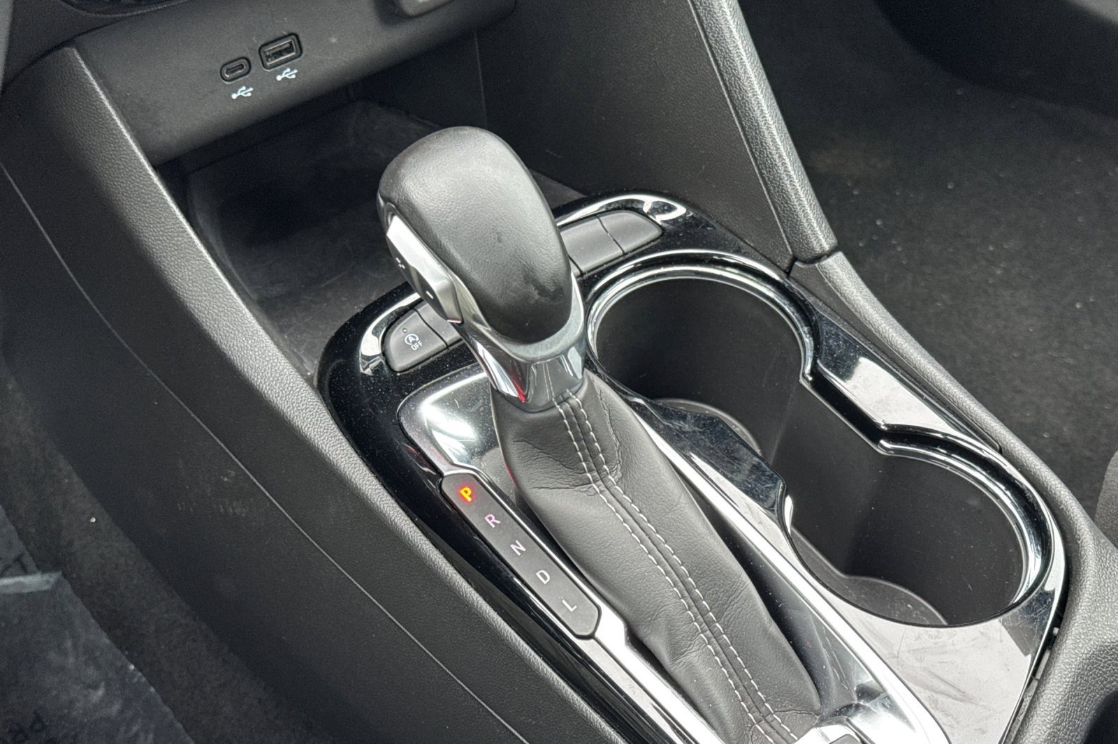 Used 2024 Buick Encore GX Sport Touring image 26