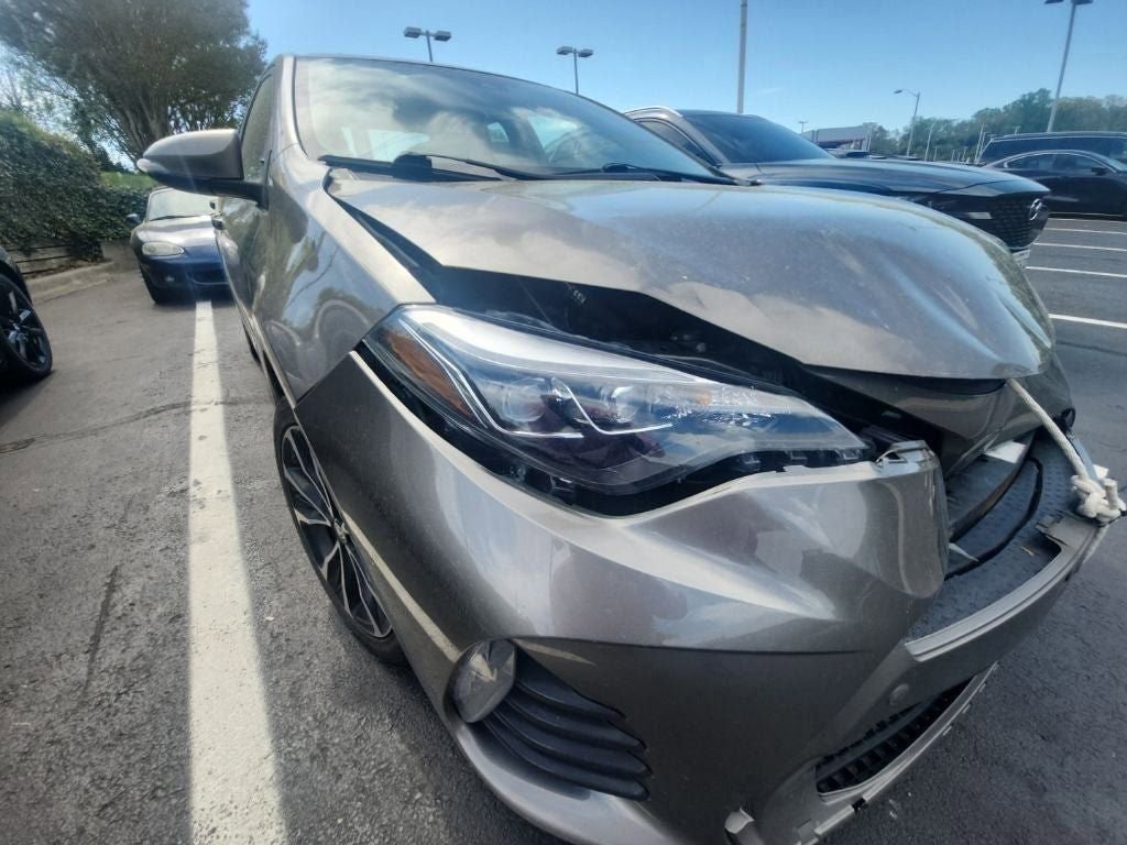 Used 2018 Toyota Corolla SE w/ SE Premium Package FWD image 8
