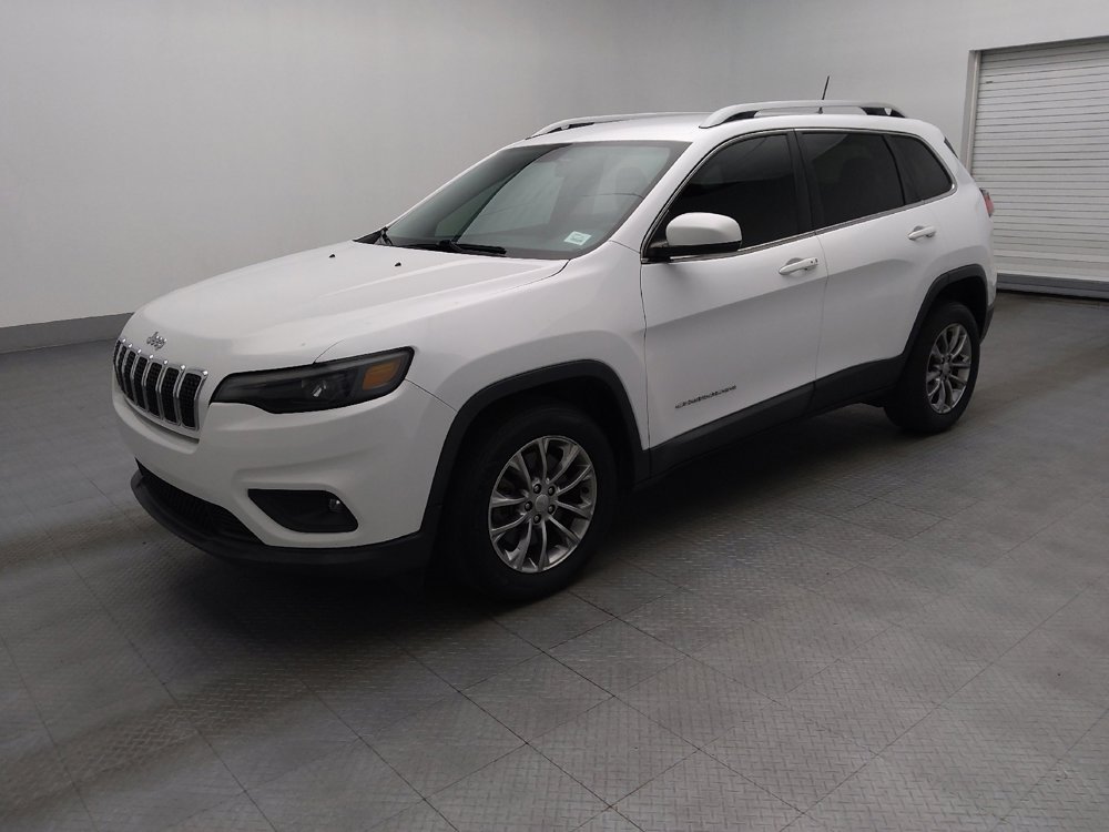 Used 2020 Jeep Cherokee Latitude Plus image 2