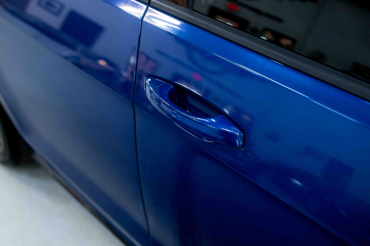 Used 2018 Volkswagen Golf R DCS and Navigation 7A image 17