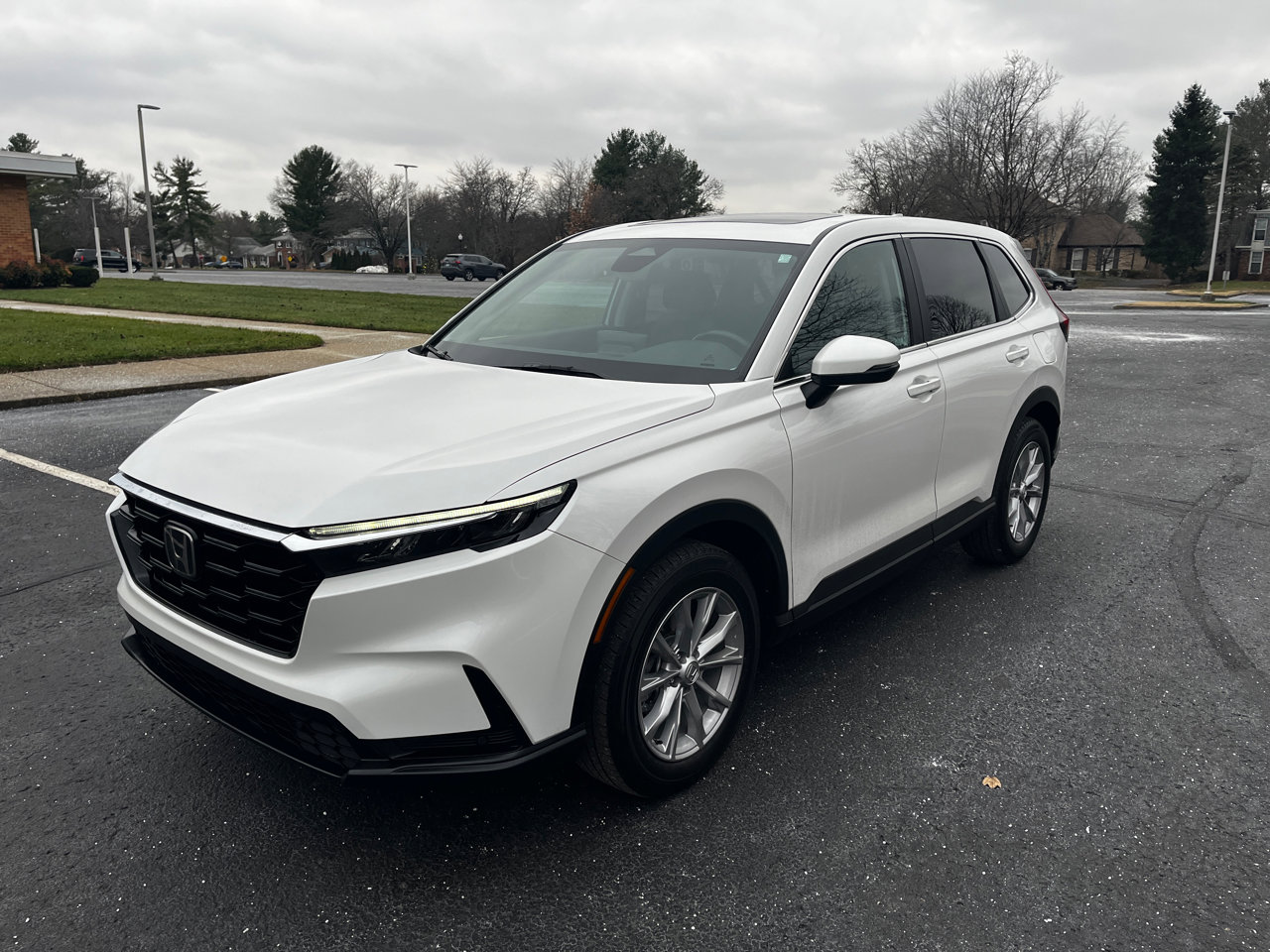 Used 2023 Honda CR-V EX-L image 3