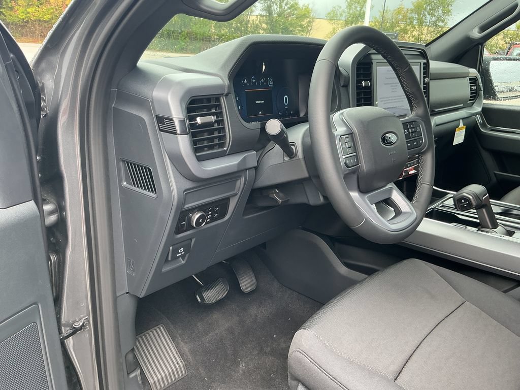 New 2026 Ford F150 XLT w/ FX4 Off-Road Package AWD/4WD image 16