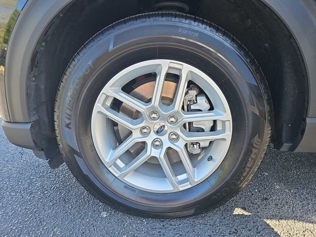 Used 2025 Ford Explorer Active image 35