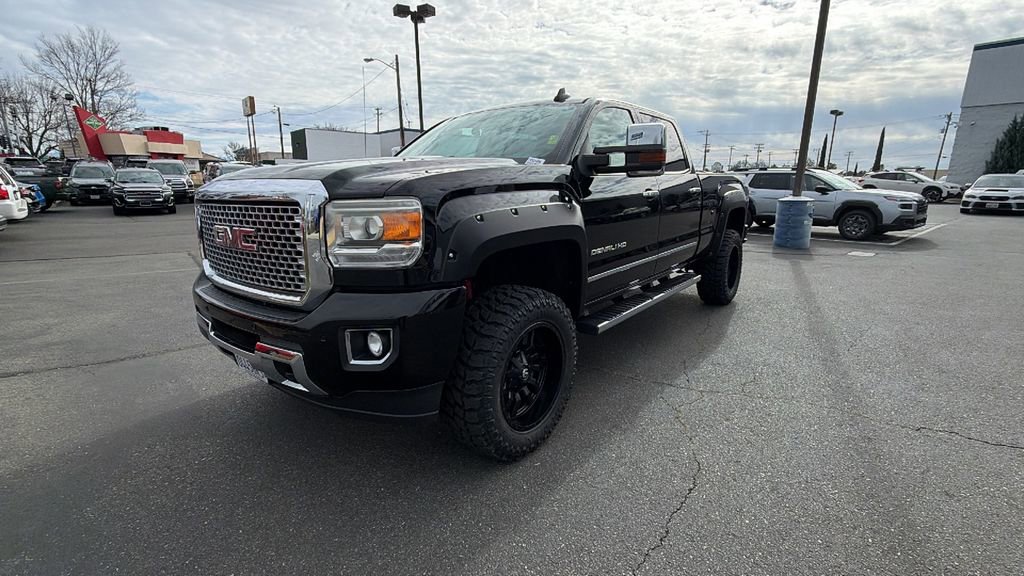 Used 2015 GMC Sierra 2500 Denali w/ Suspension Package, Off-Road image 1