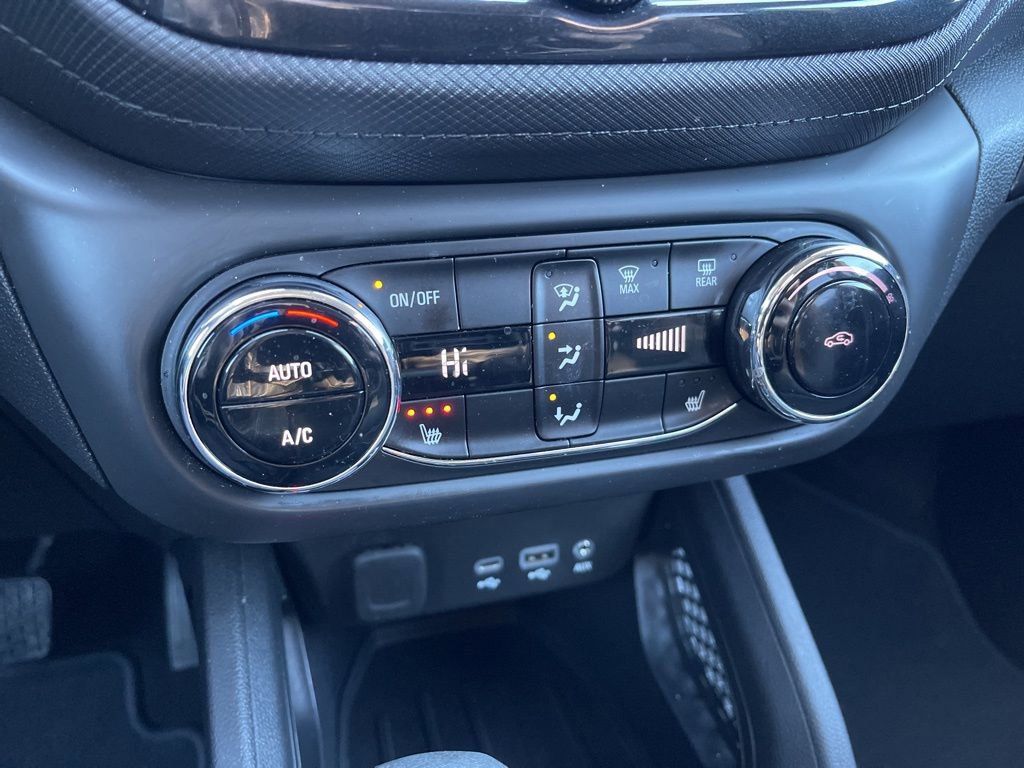 Used 2023 Chevrolet TrailBlazer LT w/ Convenience Package image 13