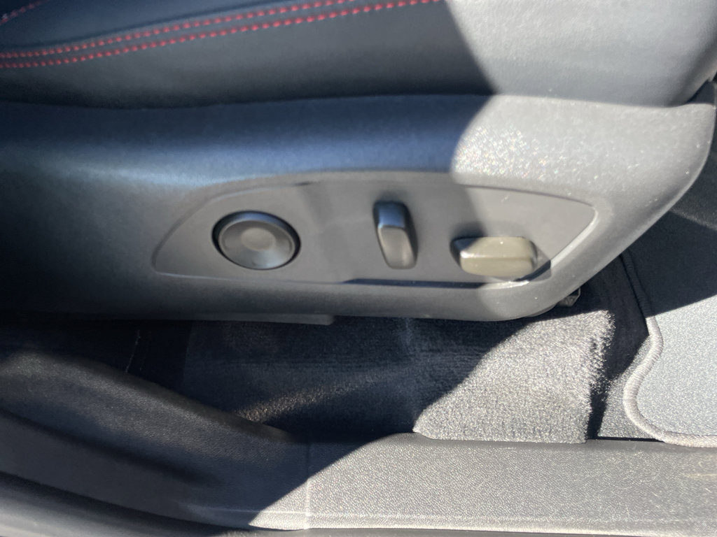 Used 2024 Chevrolet Traverse RS image 63