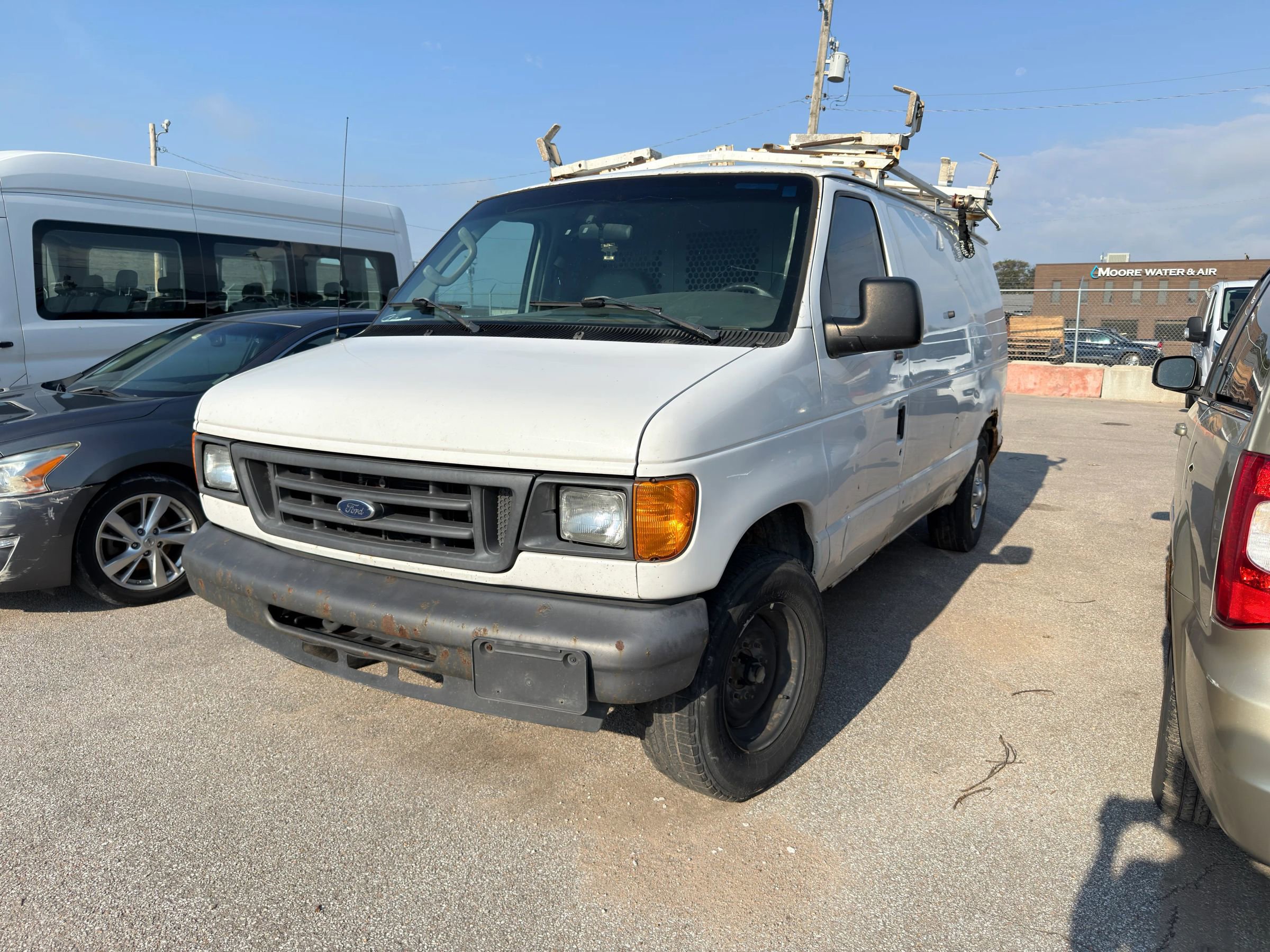 Used 2006 Ford E-250 and Econoline 250 RWD image 1