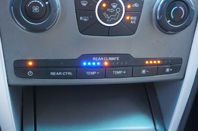 Used 2015 Ford Explorer FWD image 12