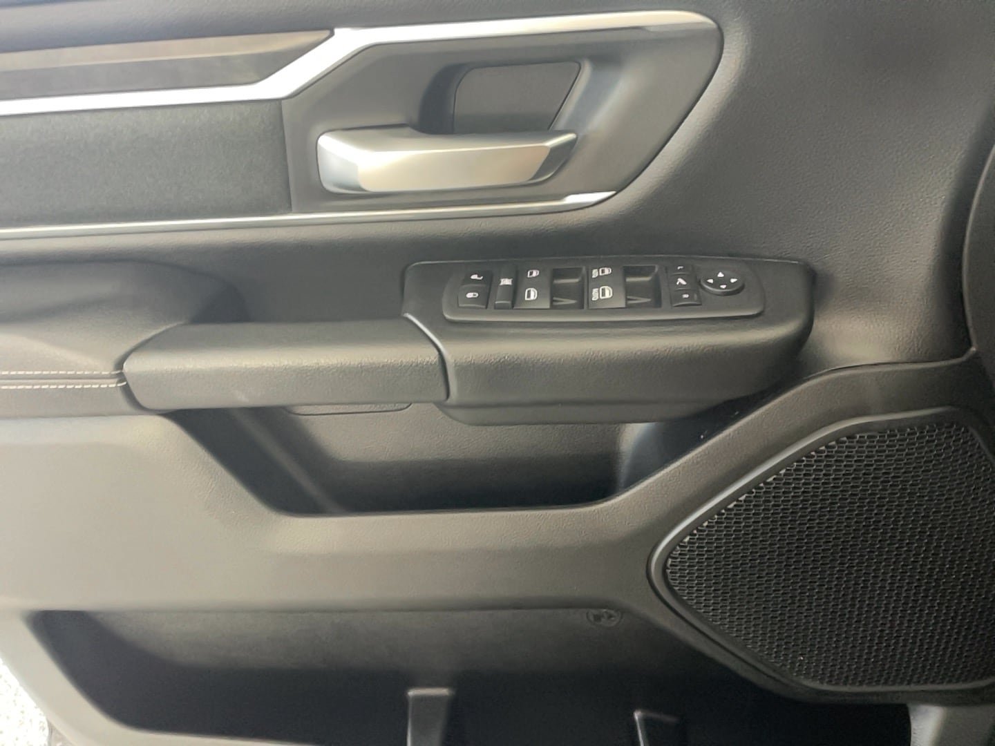 Used 2023 RAM 1500 Big Horn AWD/4WD image 13