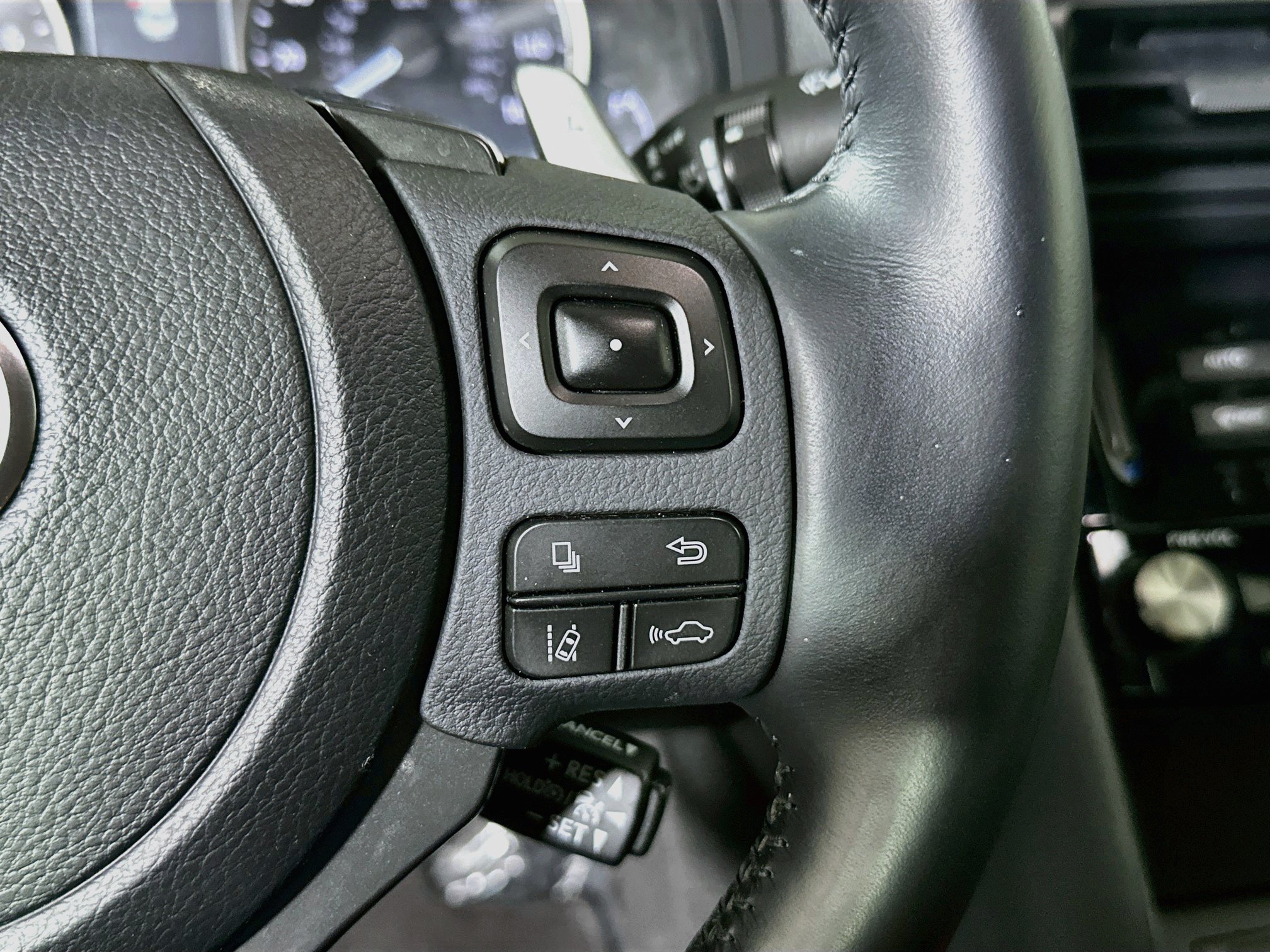 Used 2025 Lexus IS 350 F Sport w/ Accessory Package 2 RWD image 17