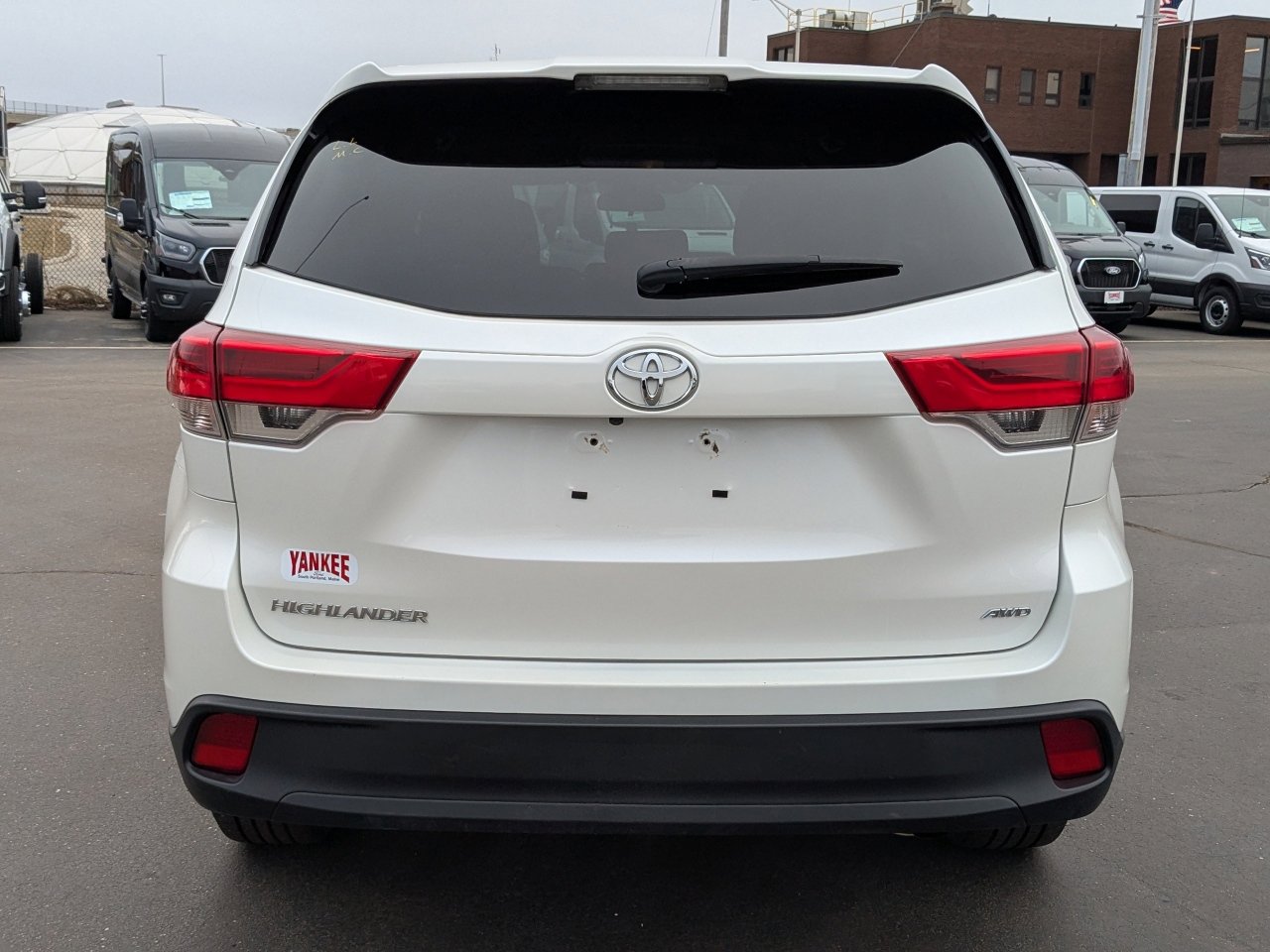 Used 2019 Toyota Highlander LE image 5