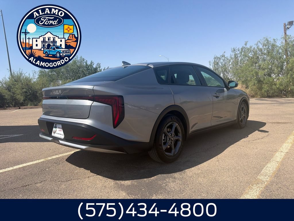 Used 2025 Kia K4 LXS FWD image 5