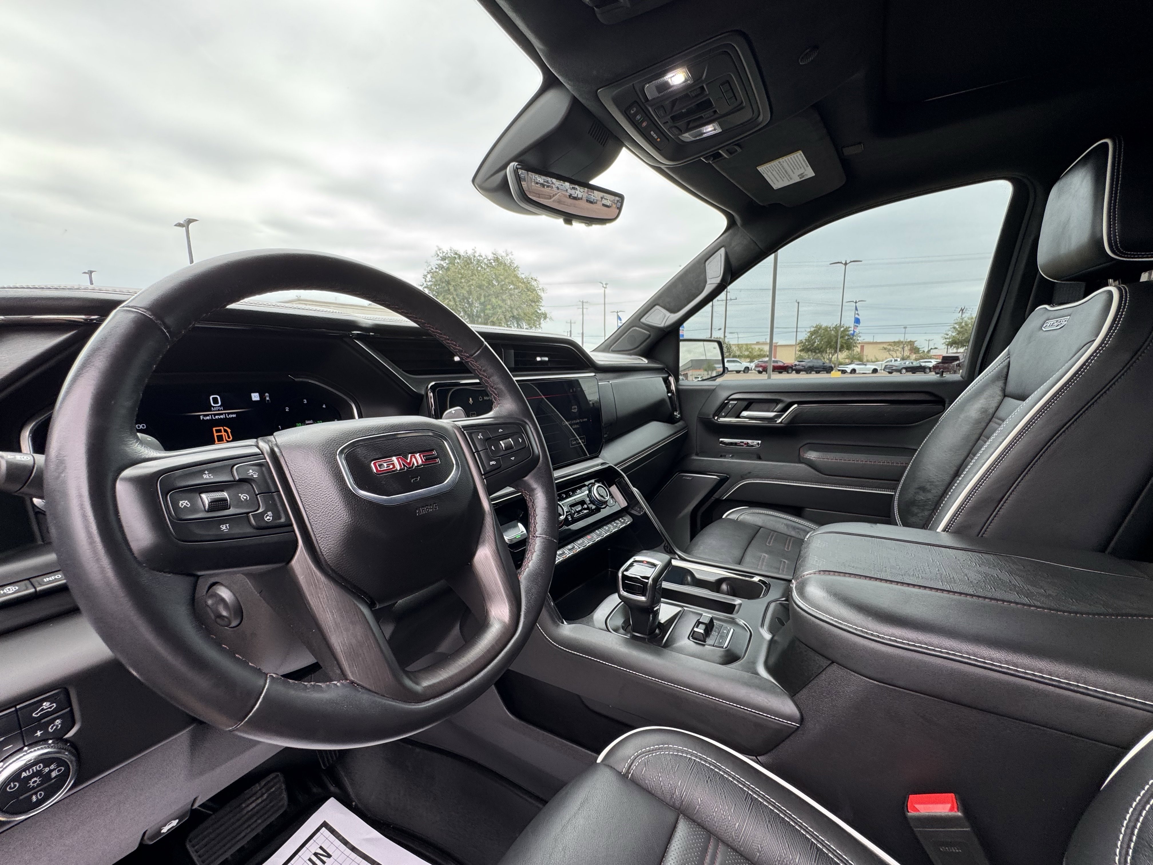 Used 2024 GMC Sierra 1500 AT4X image 24